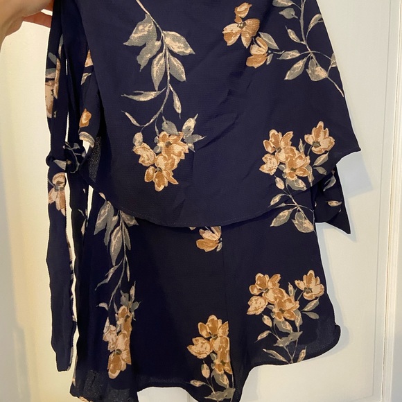 Ruby & Jenna floral romper - Picture 4 of 6